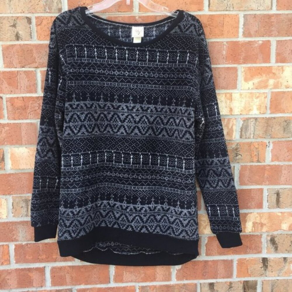 Self Esteem Size Large Woman Top Plush Black White